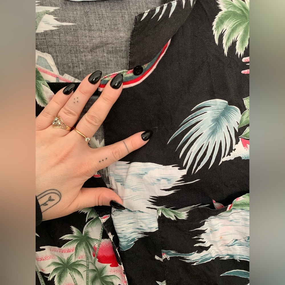 Vintage Diane von Furstenberg button up Hawaiian shirt 100% rayon size S - Picture 7 of 8